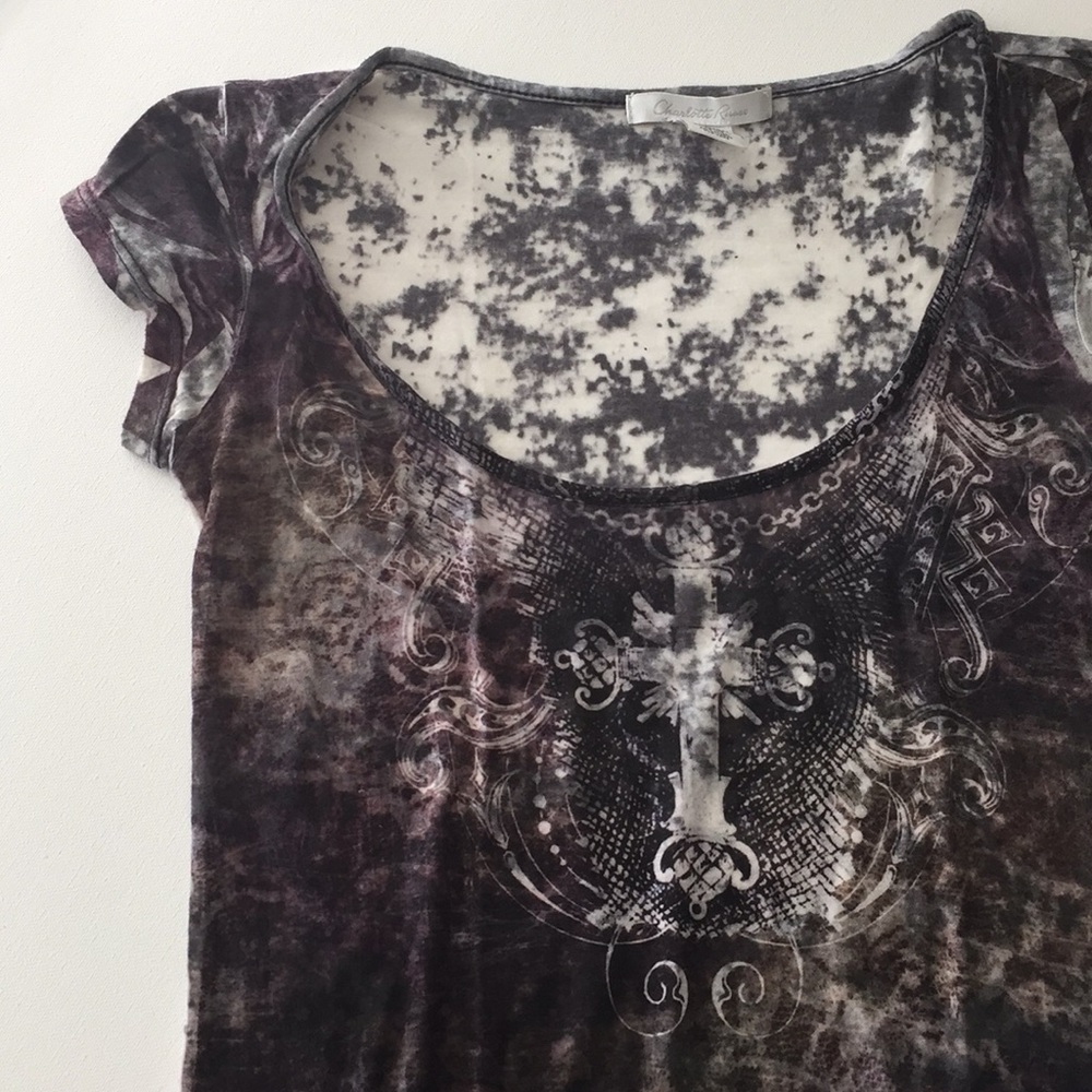 CHARLOTTE RUSSE soft-feel tee - Picture 4 of 8